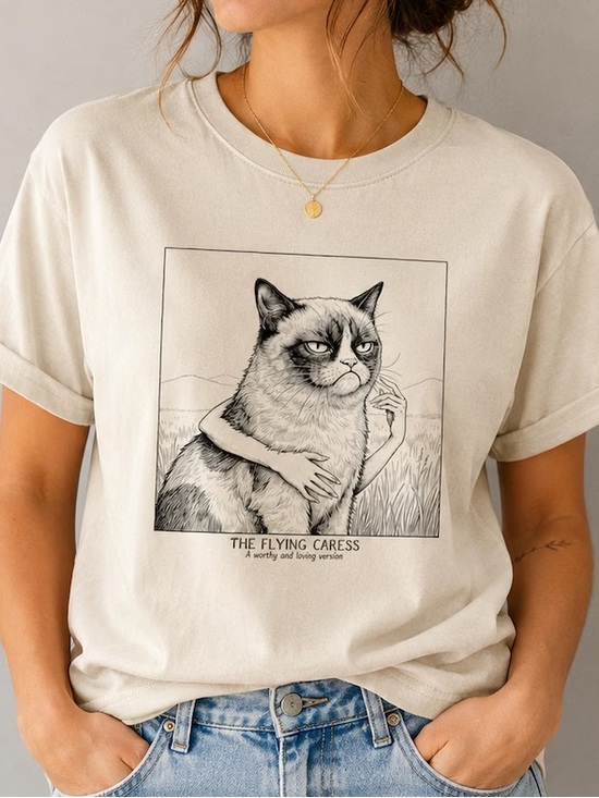 Gildan Tops - Gildan 5000 Cream Cat Graphic Tee with Monochrome Illustration, Vintage Size L